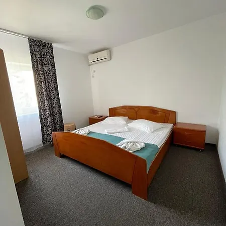 Mirela Guest house 3*